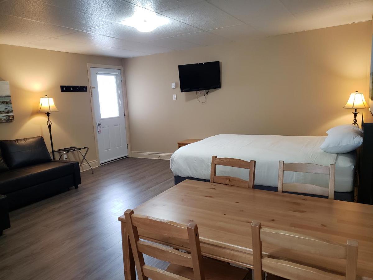 Parlee Beach Motel Шедиак Екстериор снимка